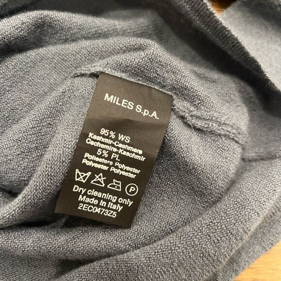 Giorgio Armani Black Label Cashmere Gray Mockneck Sweater Fine-Knit - Picture 4 of 7